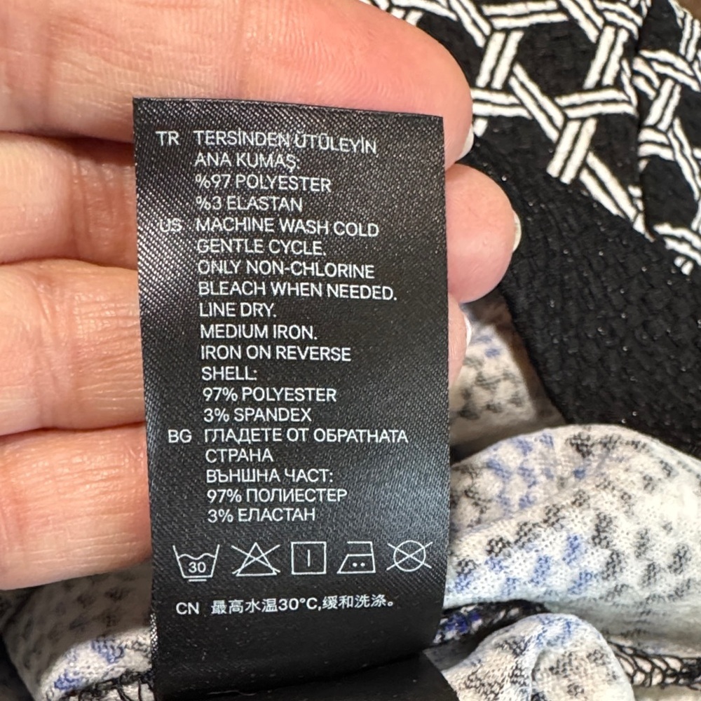 NWOT Geometric H&M Black and Blue Patterned Midi Dress Light Sparkle Body Con - Picture 12 of 13